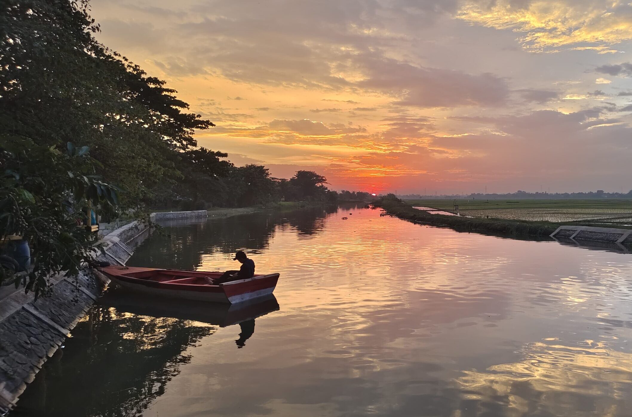 Keren! Bendungan Irigasi di Cikarang Timur Disulap Jadi Destinasi Wisata Keren! Bendungan Irigasi di Cikarang Timur Disulap Jadi Destinasi Wisata
