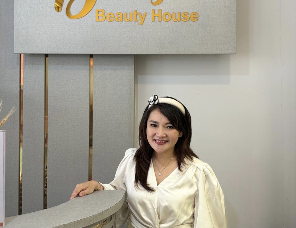 Kolaborasi Betty Beauty House x dr Claudia, Salon Khusus Kecantikan Terbaik dan Profesional di Cikarang Kolaborasi Betty Beauty House x dr Claudia, Salon Khusus Kecantikan Terbaik dan Profesional di Cikarang
