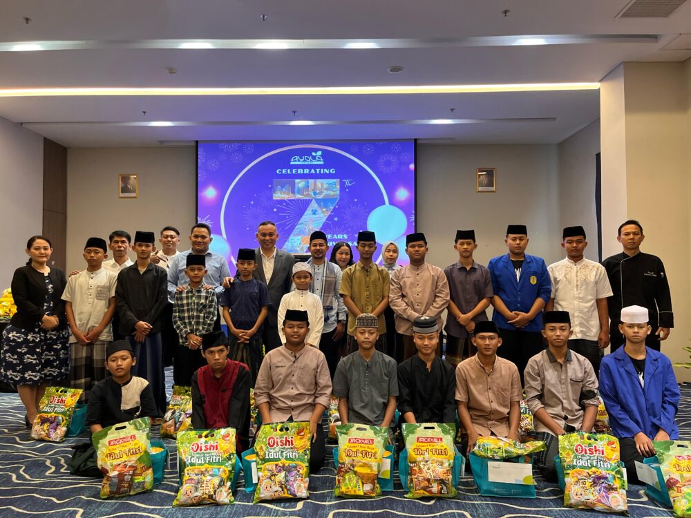 Berkah! Momentum Hari Jadi Ayola Hotel Lippo Cikarang ke-7 Santuni Anak Yatim di Bulan Ramadan Berkah! Momentum Hari Jadi Ayola Hotel Lippo Cikarang ke-7 Santuni Anak Yatim di Bulan Ramadan