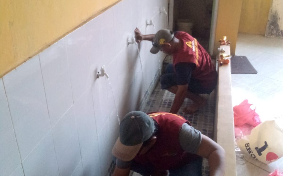 Perseroda BBWM Kabupaten Bekasi Gelar CSR Melalui Perbaikan Sarana Ibadah di Babelan Perseroda BBWM Kabupaten Bekasi Gelar CSR Melalui Perbaikan Sarana Ibadah di Babelan