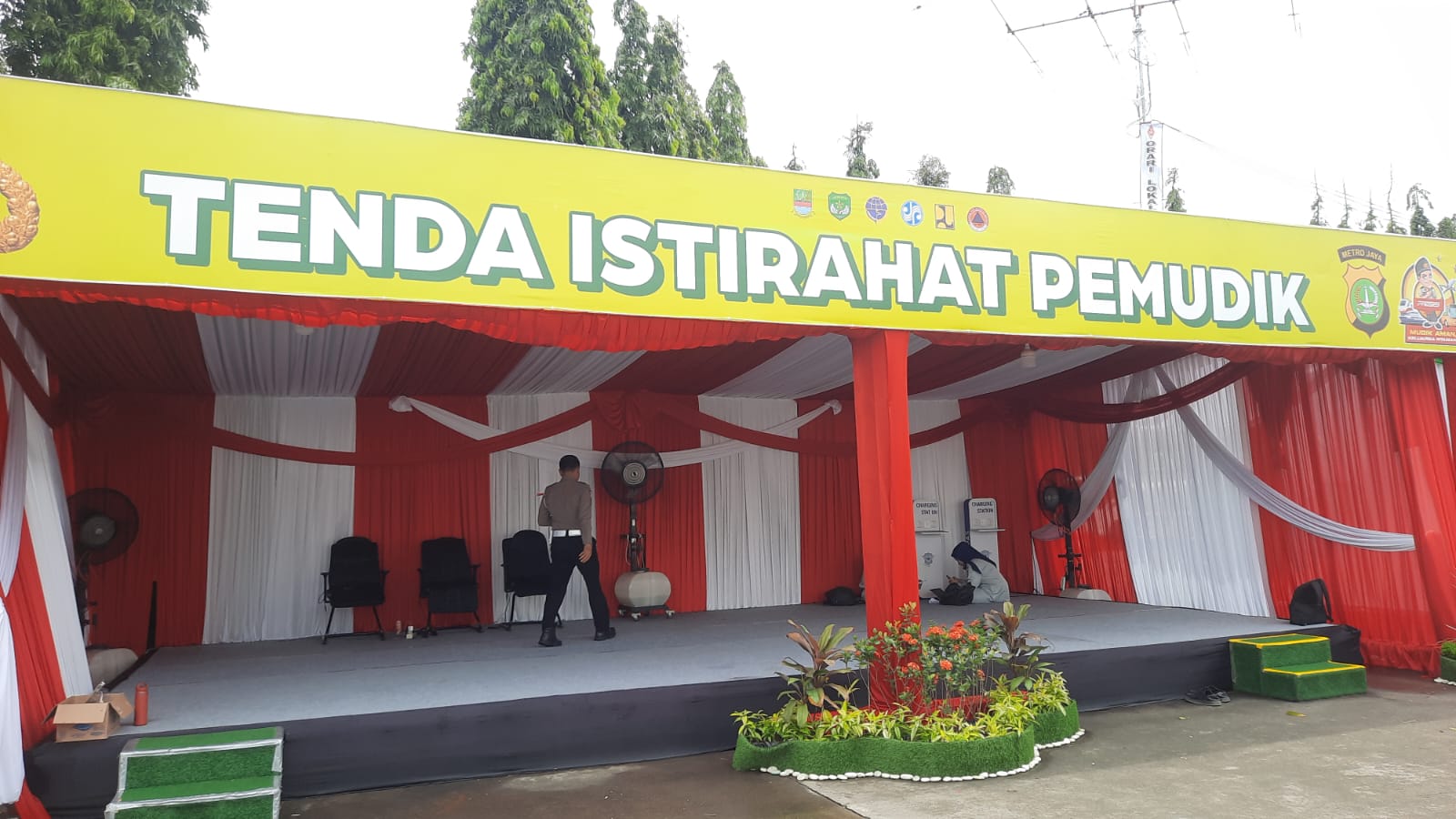Polres Metro Bekasi menyiapkan Pos Terpadu Operasi Ketupat Jaya 2025: Ini Lokasinya Cek Polres Metro Bekasi menyiapkan Pos Terpadu Operasi Ketupat Jaya 2025: Ini Lokasinya Cek