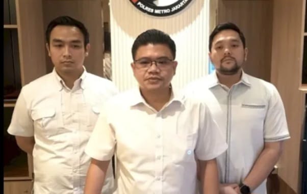 Aktor Inisial FA Diciduk di Rumah Sendirian Terkait Narkoba Aktor Inisial FA Diciduk di Rumah Sendirian Terkait Narkoba