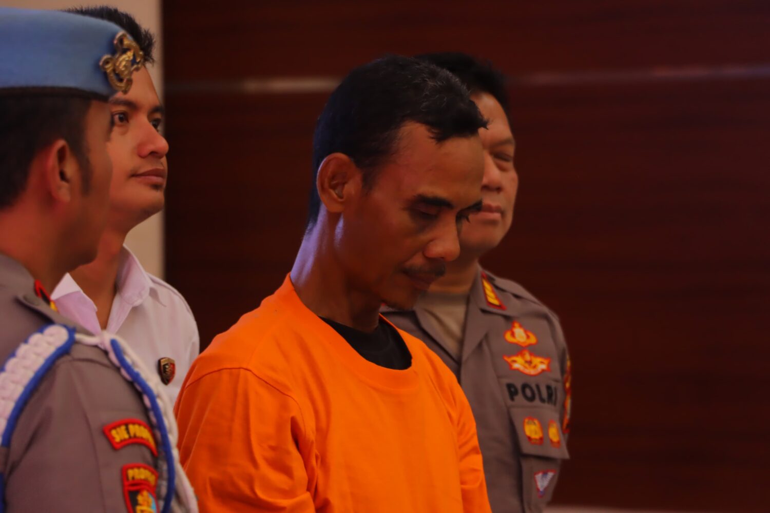 Parah! Ayah Tega Perkosa Dua Anak Kandung di Kabupaten Bekasi Parah! Ayah Tega Perkosa Dua Anak Kandung di Kabupaten Bekasi