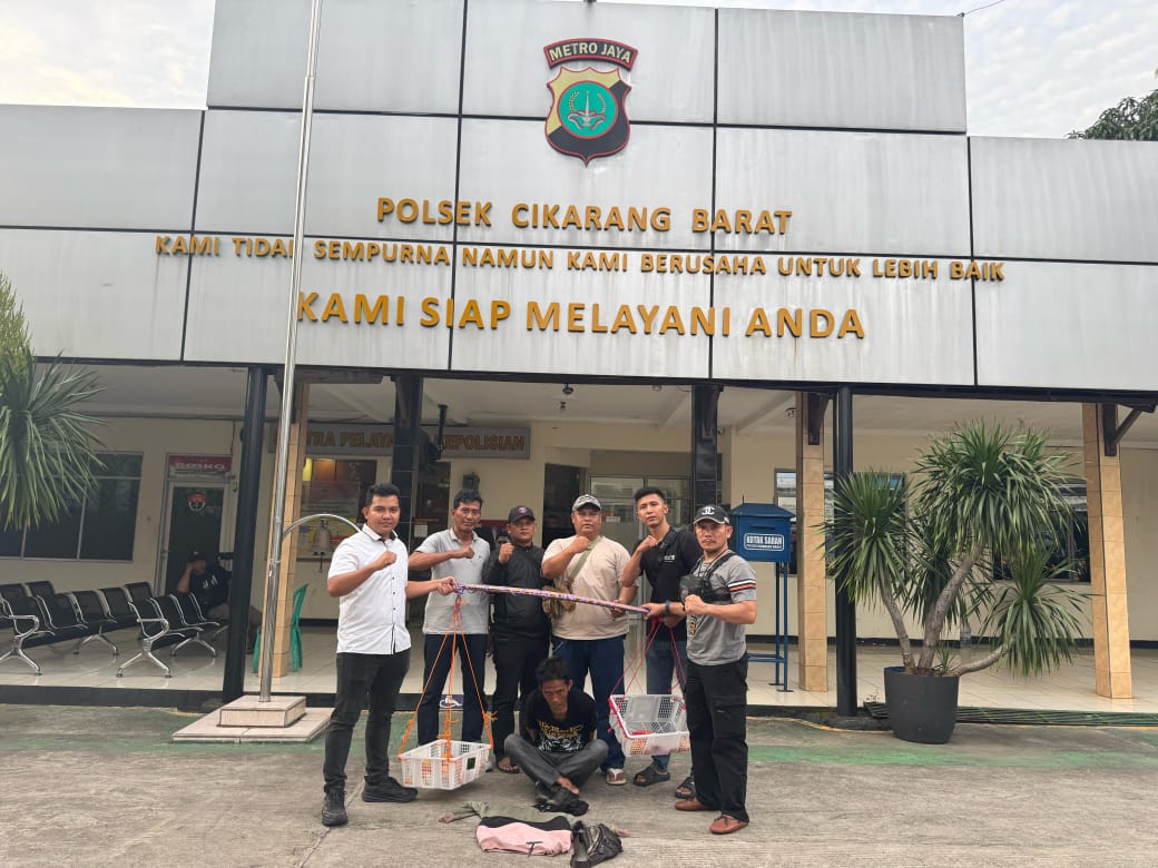 Maling Motor Ketua RT di Cikarang Akhirnya Tertangkap Usai Aksinya Viral Maling Motor Ketua RT di Cikarang Akhirnya Tertangkap Usai Aksinya Viral