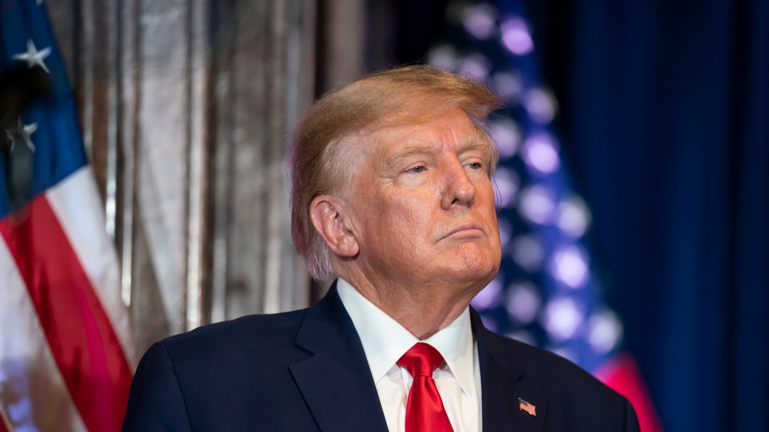 Trump Ketuskan ”Tak Seorang pun Tahu Apa yang Akan Saya Lakukan” soal Serangan ke Iran Trump Ketuskan ”Tak Seorang pun Tahu Apa yang Akan Saya Lakukan” soal Serangan ke Iran
