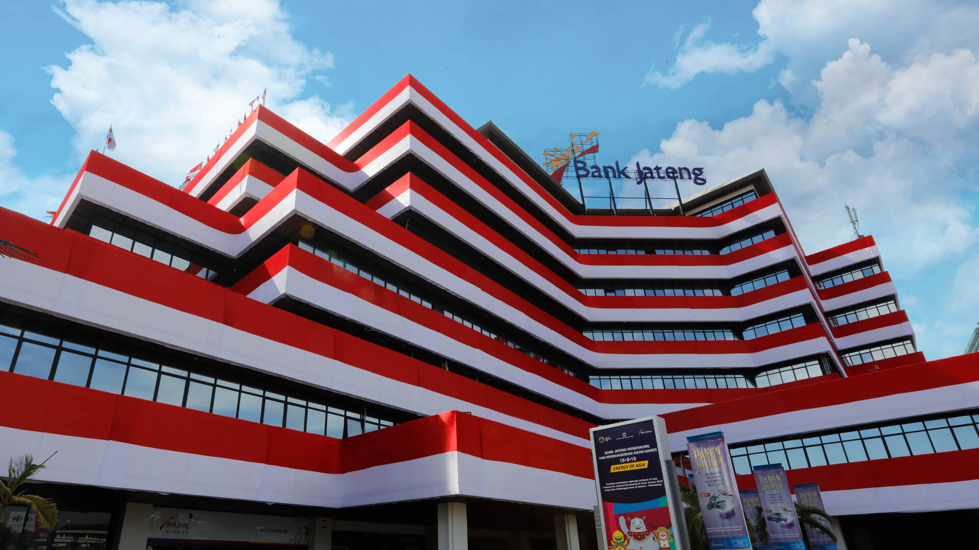 Bank Jateng Raih Penghargaan Ganda atas Tata Kelola dan Manajemen Risiko Bank Jateng Raih Penghargaan Ganda atas Tata Kelola dan Manajemen Risiko