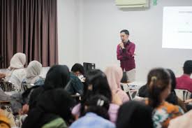 Pemkot Semarang Dorong UMKM Go Digital Lewat Pelatihan dan Pendampingan Terpadu Pemkot Semarang Dorong UMKM Go Digital Lewat Pelatihan dan Pendampingan Terpadu