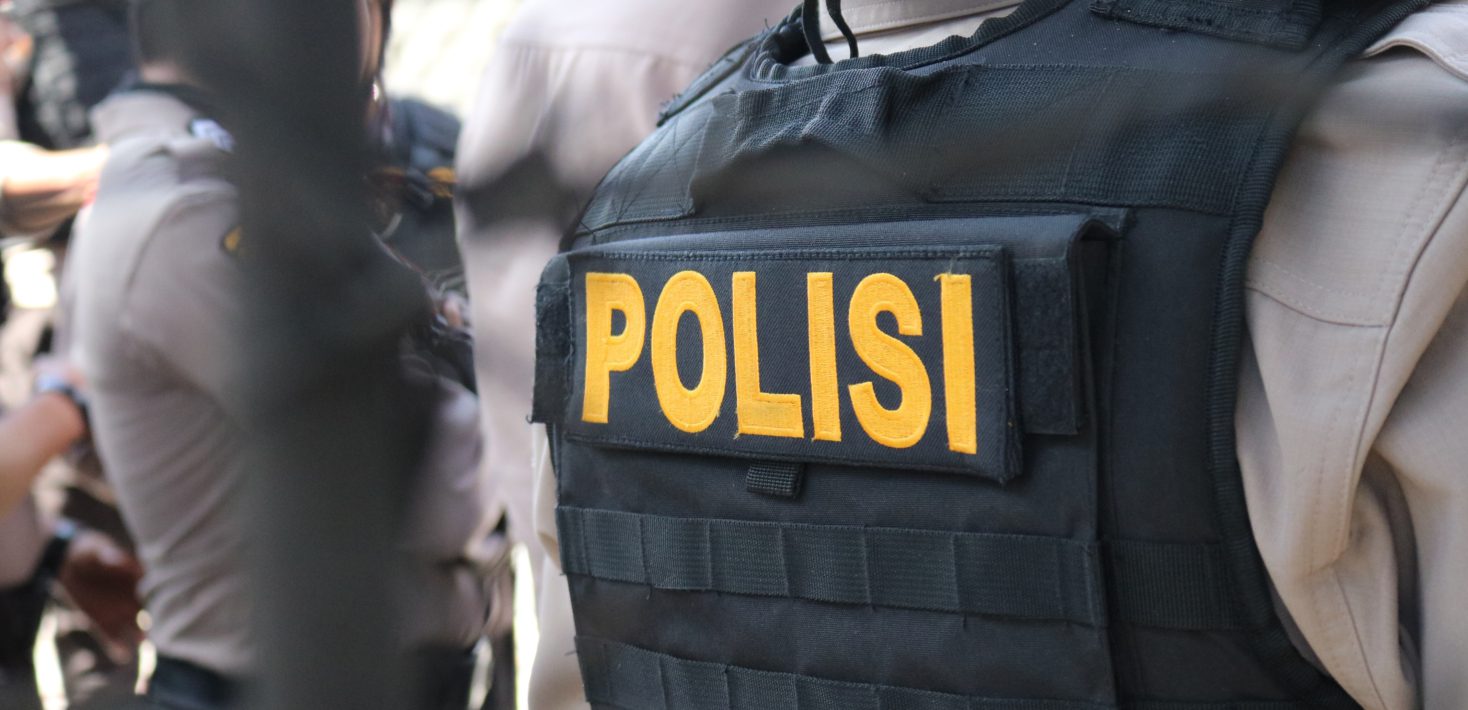 Mahkamah Sosial Media, Ketika Jempol Netizen Lebih Dipercaya Daripada Lencana Polisi Mahkamah Sosial Media, Ketika Jempol Netizen Lebih Dipercaya Daripada Lencana Polisi