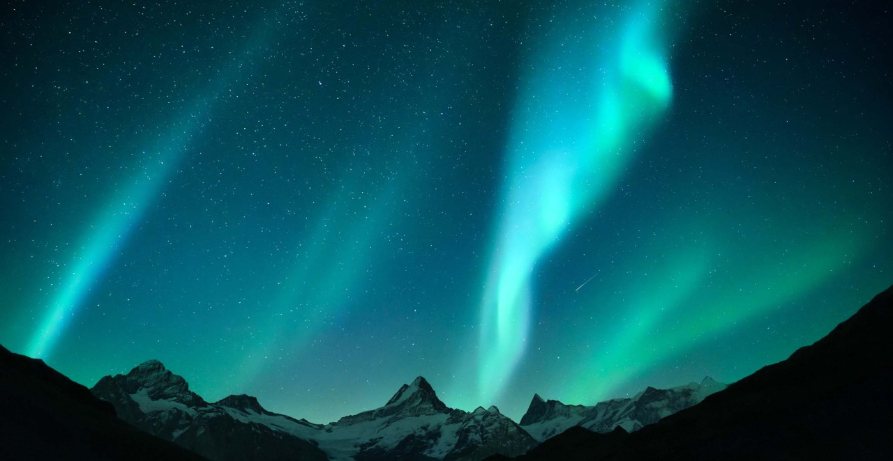 Fenomena Aurora: Tarian Cahaya di Langit Kutub yang Memukau Fenomena Aurora: Tarian Cahaya di Langit Kutub yang Memukau